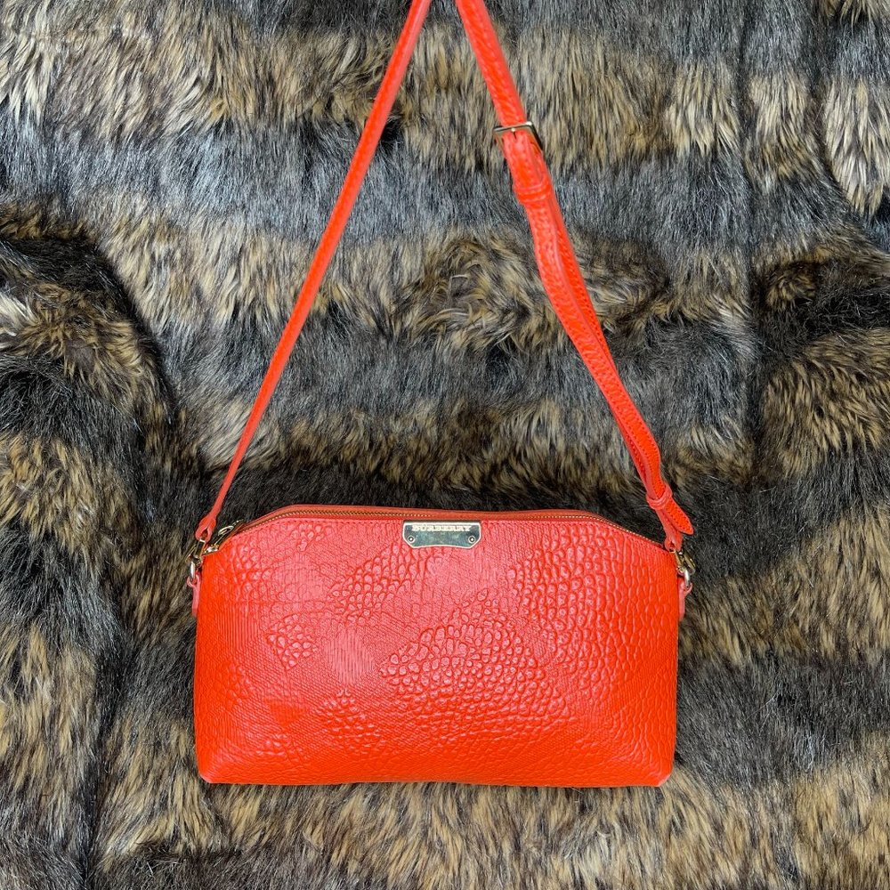 BURBERRY Small Chichester Crossbody Clutch Bag